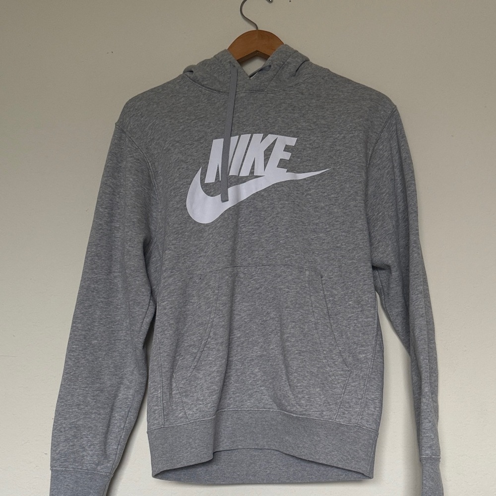 Nike Men's Gray Pullover Hoodie